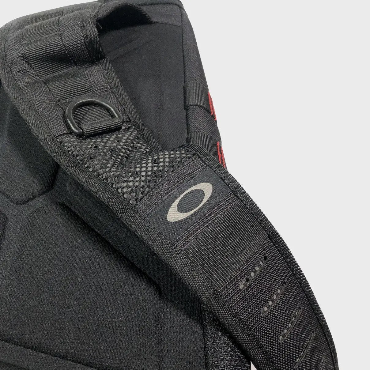 2000's vintage technical Oakley tri-harness sling bag