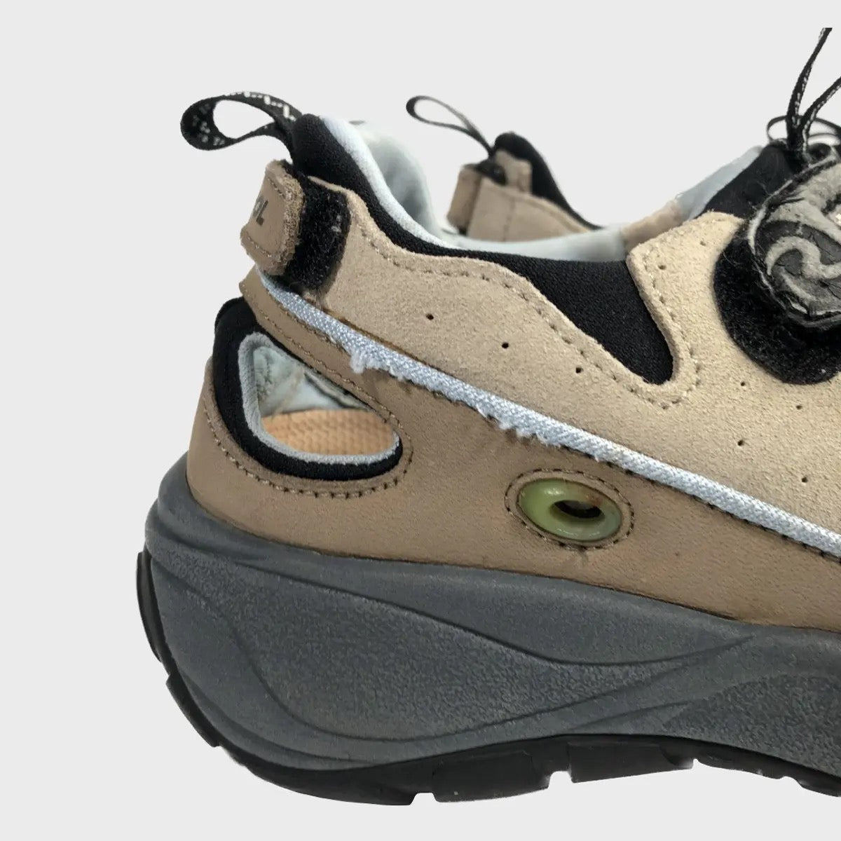 2000’s vintage Rossignol hiking shoes