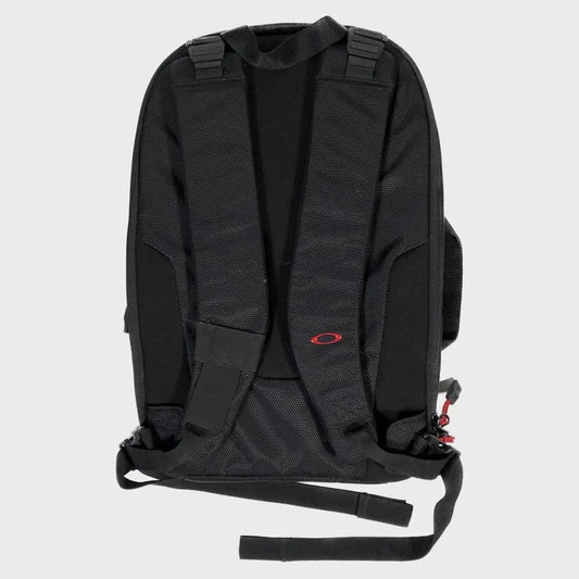 2010’s vintage Oakley Motion Tech 2.0 hardshell backpack