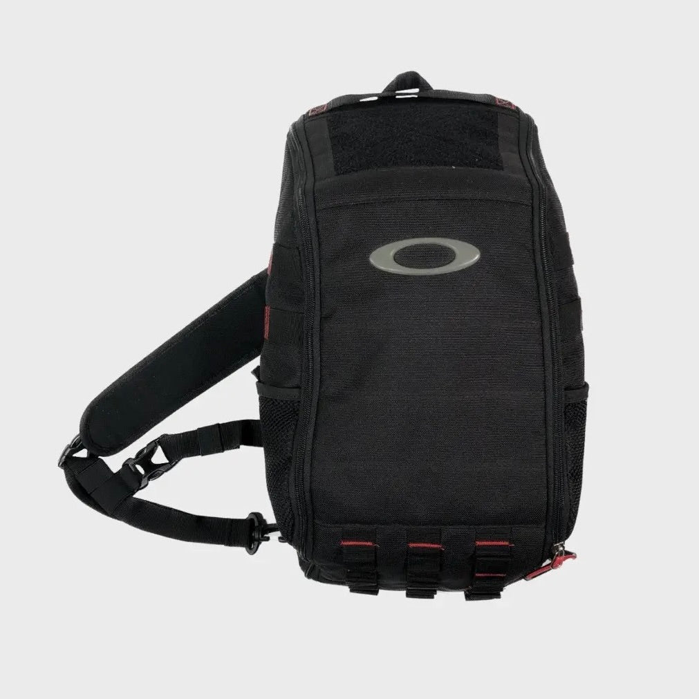 2000's vintage technical Oakley tri-harness sling bag