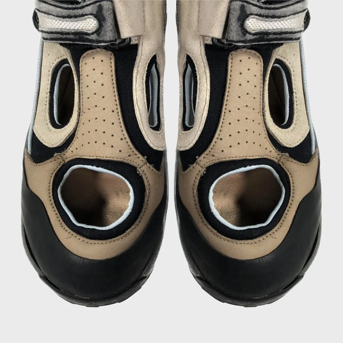 2000’s vintage Rossignol hiking shoes