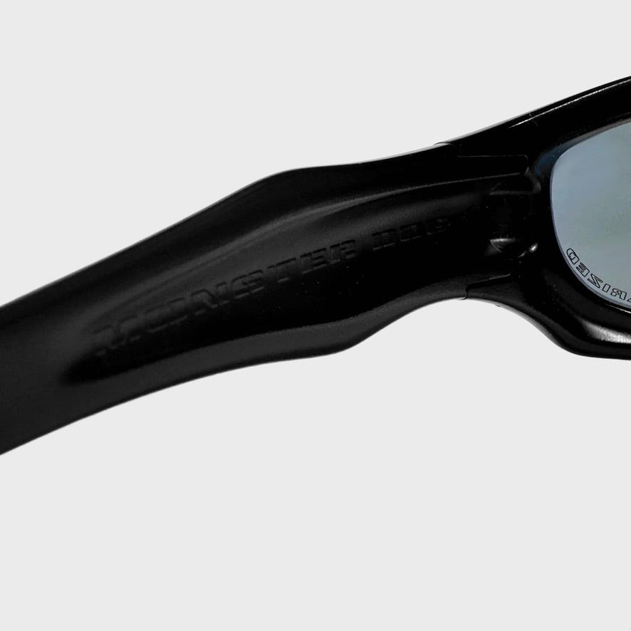 2007 vintage Oakley Monster Dog Polished Black / Deep Blue Polarized