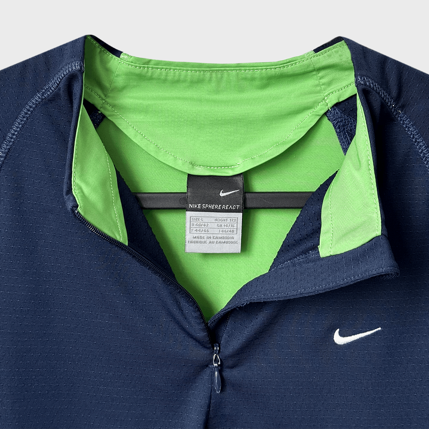 2005 Nike Sphere React by Tony Spackman Technical Zipped Jersey T-Shirt