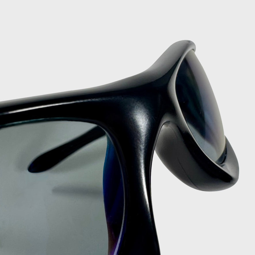 2007 vintage Oakley Monster Dog Polished Black / Deep Blue Polarized