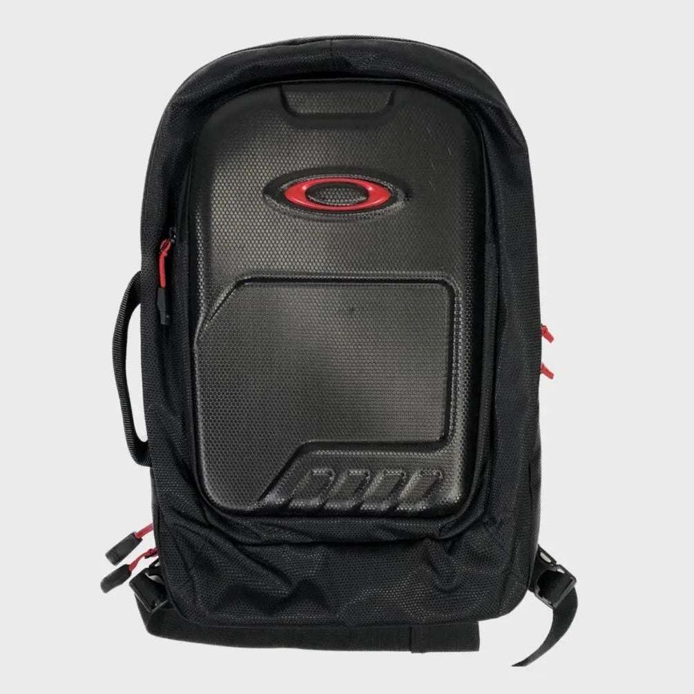 2010’s vintage Oakley Motion Tech 2.0 hardshell backpack
