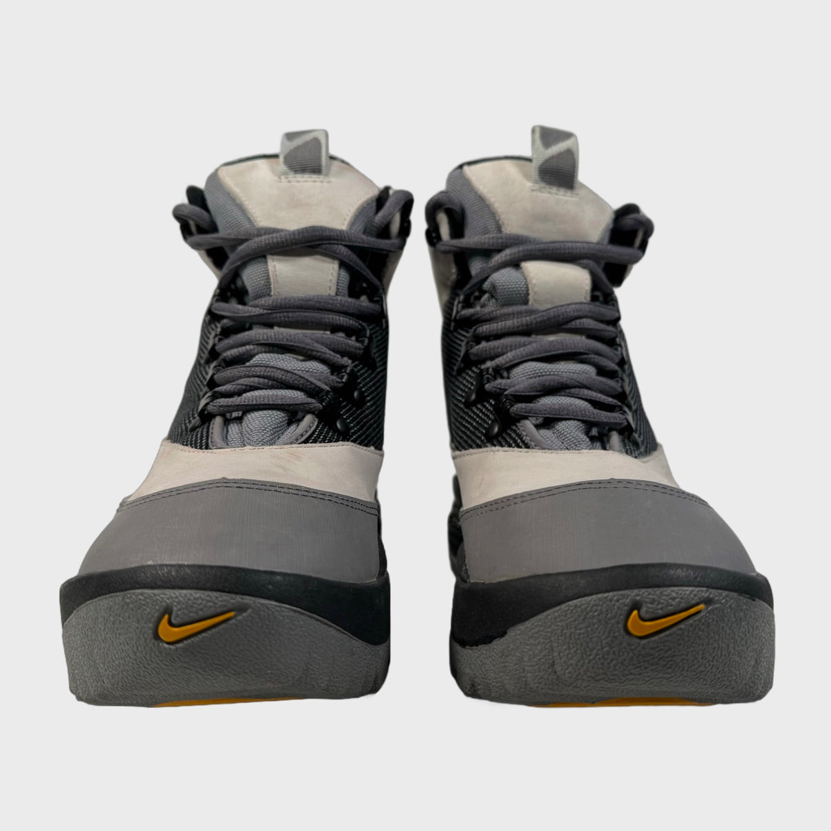 2002 vintage Nike ACG Govy Boots