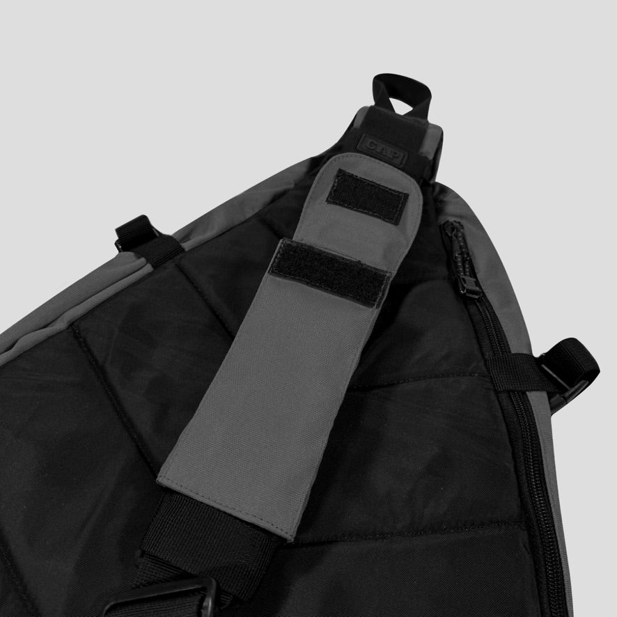 2000's vintage Gap technical grey Slingbag