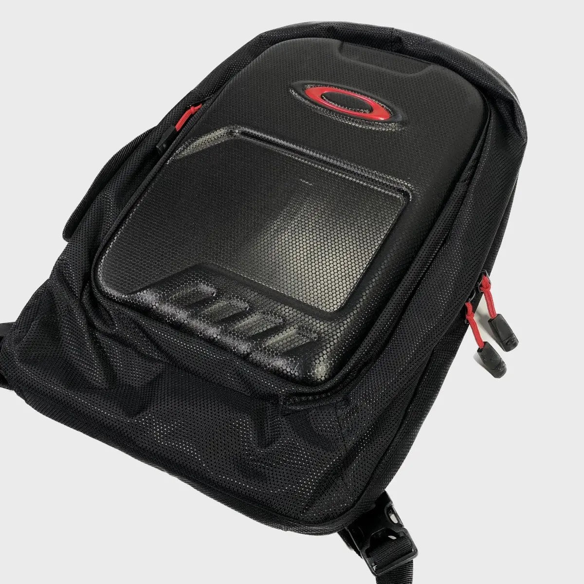 2010’s vintage Oakley Motion Tech 2.0 hardshell backpack