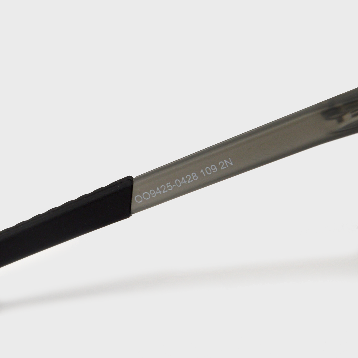 Oakley Limited Edition Sub Zero MUZM Exclusive Box - Matte Grey Smoke N / Prizm Snow Torch Iridium (2024)